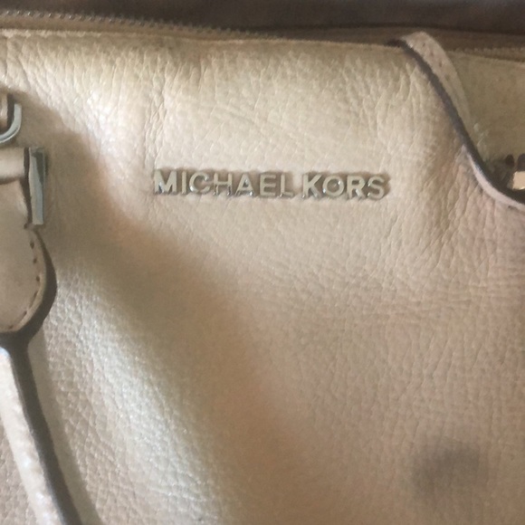 Michael Kors handbag - Picture 2 of 5